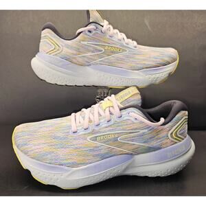 Brooks Women 10.5 Comfy footwear